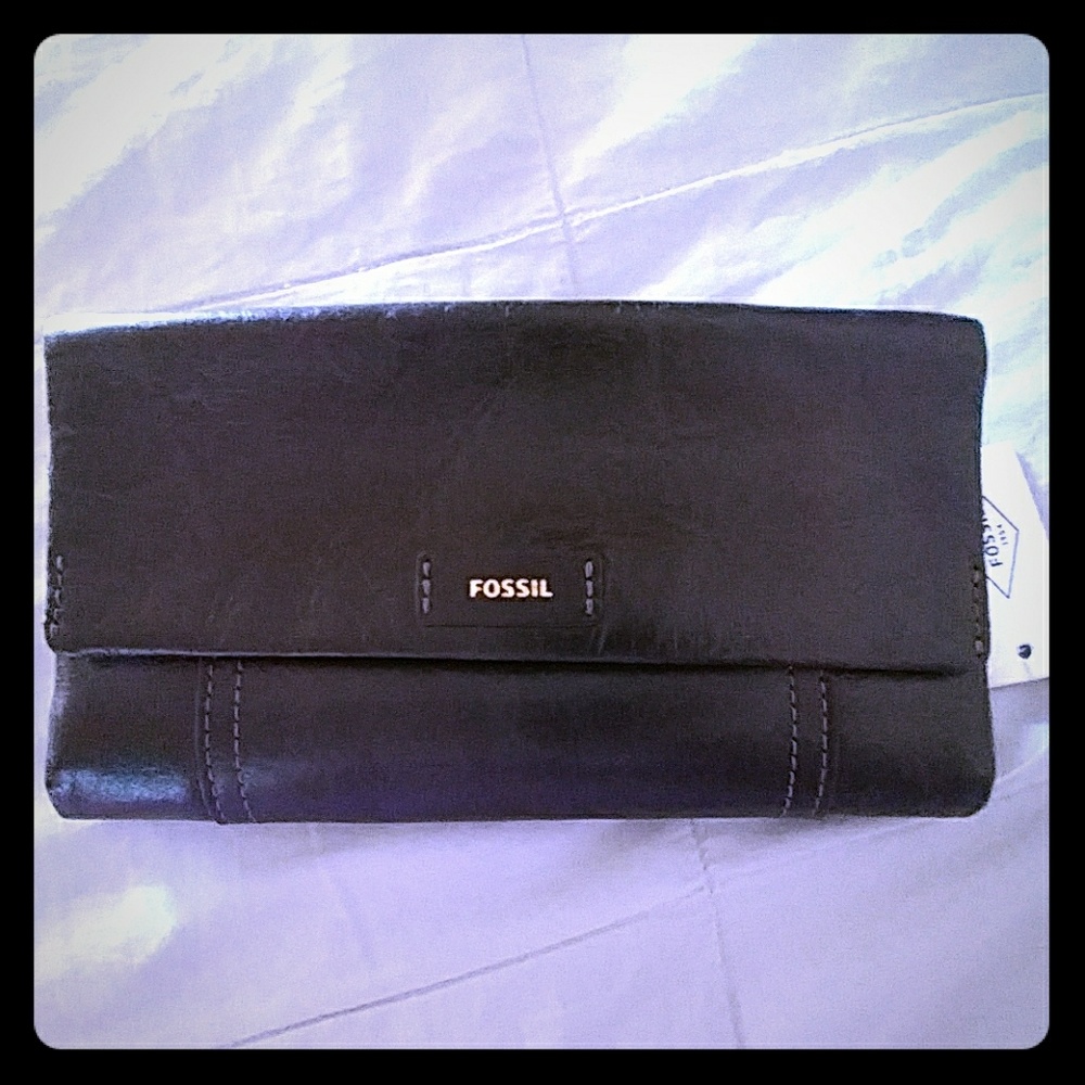 NWT Fossil Black Ellis Clutch Leather Wallet